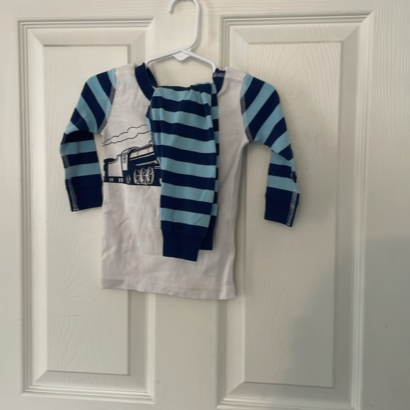 Hanna Anderson - Picture 2 of 2